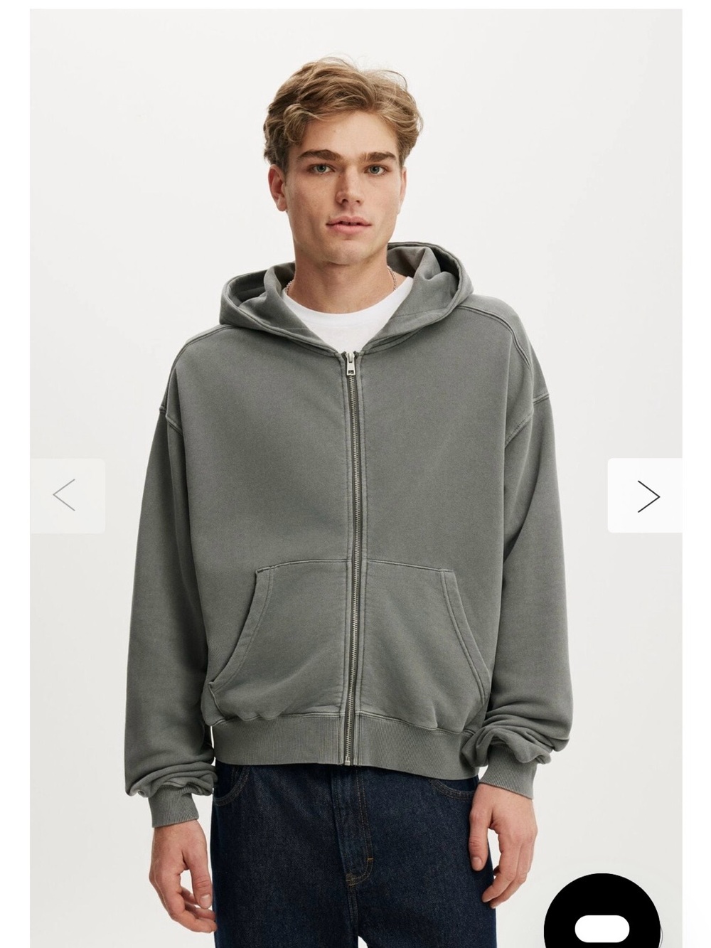 COTTON ON
Cropped Zip Up Hoodie